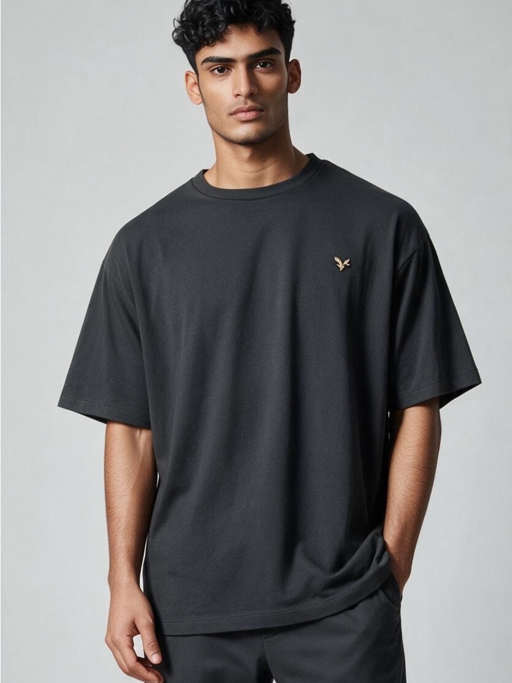 Men’s American Eagle Outfitters Black Crewneck T-shirt, size XL